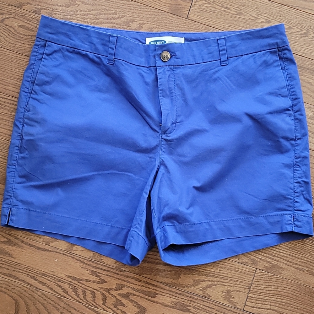 Old Navy 5" Everyday Shorts